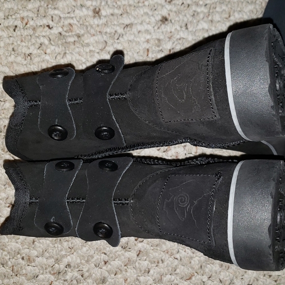 Aussie Merino Philipa Black 5 Boots - Picture 10 of 13